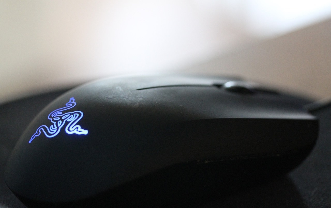black Razer mouse